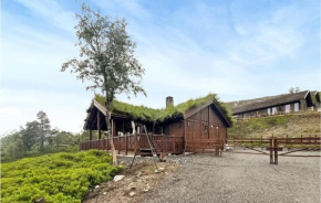 Awesome Home In Hornindal With Wifi